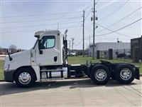 2011 Freightliner Cascadia 125