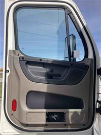 2011 Freightliner Cascadia 125