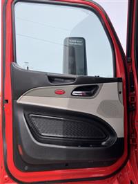 2022 Peterbilt 579