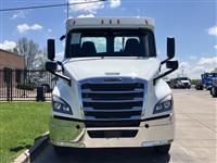 2020 Freightliner Cascadia 126