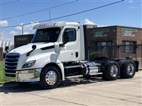 2020 Freightliner Cascadia 126