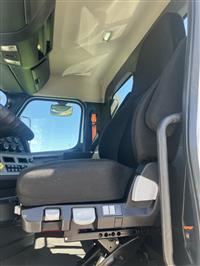 2020 Freightliner Cascadia 126