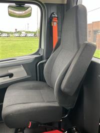 2020 Freightliner Cascadia 126