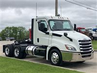 2020 Freightliner Cascadia 126