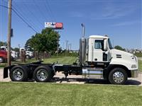 2010 Mack CXU613