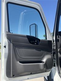 2018 International RH613