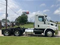2013 Freightliner Cascadia 113