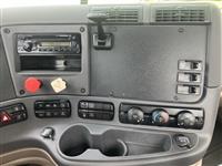 2013 Freightliner Cascadia 113