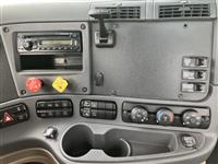 2013 Freightliner Cascadia 113