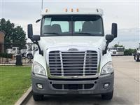 2014 Freightliner Cascadia 113
