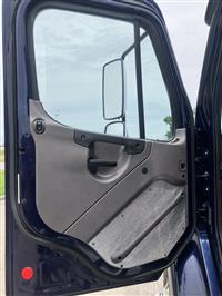 2020 Freightliner M2 112
