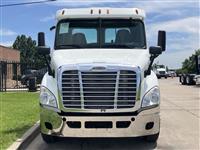 2014 Freightliner Cascadia 113