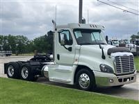2016 Freightliner Cascadia 125