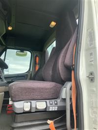 2016 Freightliner Cascadia 125
