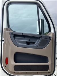 2016 Freightliner Cascadia 125