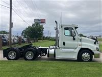 2016 Freightliner Cascadia 125