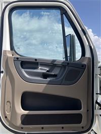 2016 Freightliner Cascadia 125