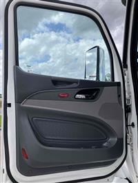 2017 Peterbilt 579
