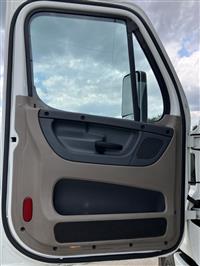 2016 Freightliner Cascadia 125