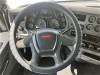 2017 Peterbilt 579