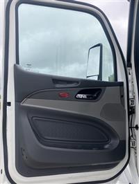 2017 Peterbilt 579