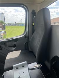 2016 Freightliner M2 106
