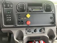 2016 Freightliner M2 106