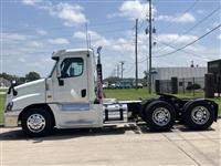 2016 Freightliner Cascadia 125