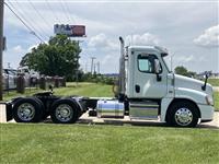 2015 Freightliner Cascadia 125