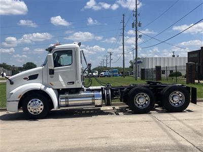2017 Peterbilt 579