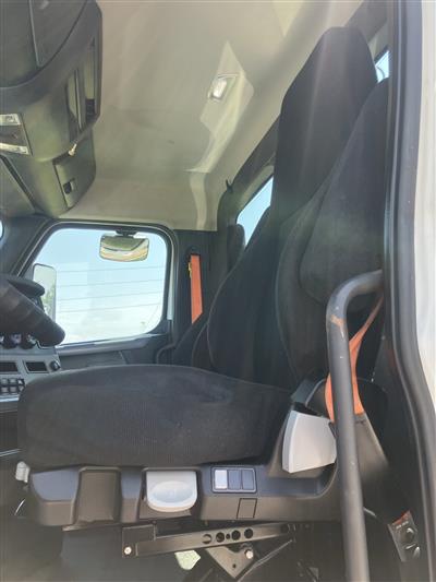 2019 Freightliner Cascadia 126