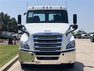 2019 Freightliner Cascadia 126