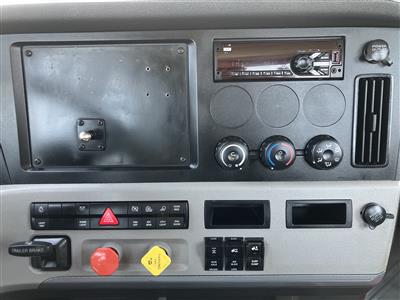 2019 Freightliner Cascadia 126