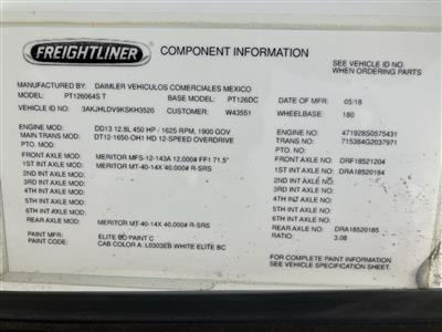 2019 Freightliner Cascadia 126