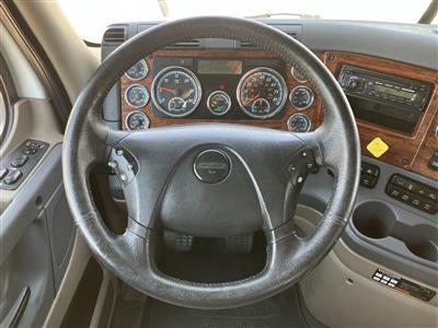 2017 Freightliner Cascadia 125