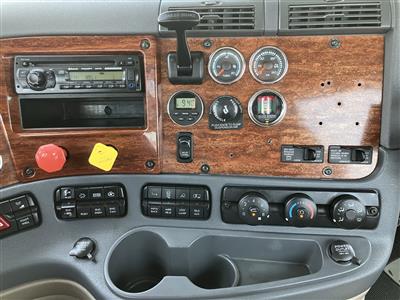2017 Freightliner Cascadia 125