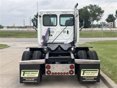 2018 Freightliner Cascadia 125