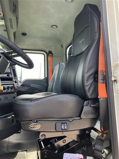 2016 Mack CXU613