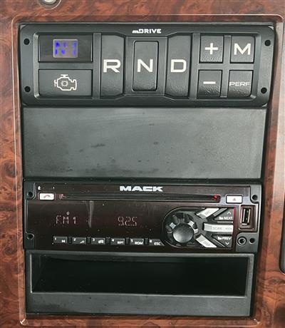 2016 Mack CXU613