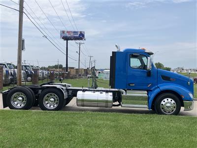 2017 Peterbilt 579
