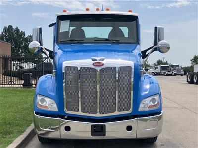 2017 Peterbilt 579