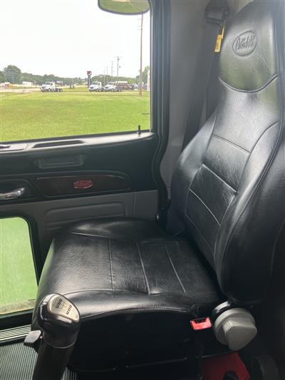 2013 Peterbilt 388