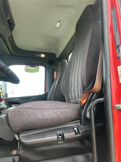 2017 Peterbilt 579