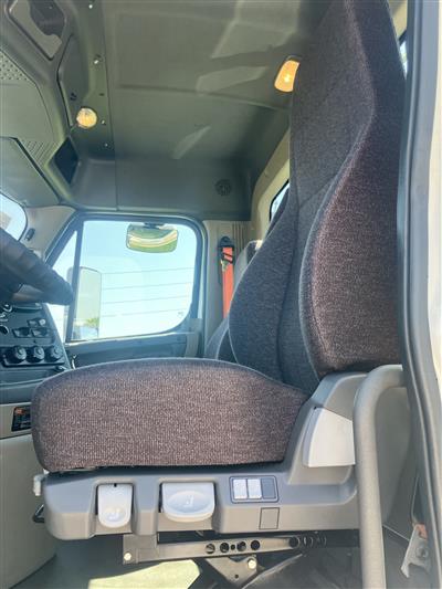 2019 Freightliner Cascadia 113