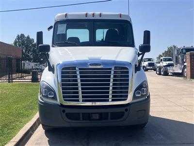 2019 Freightliner Cascadia 113