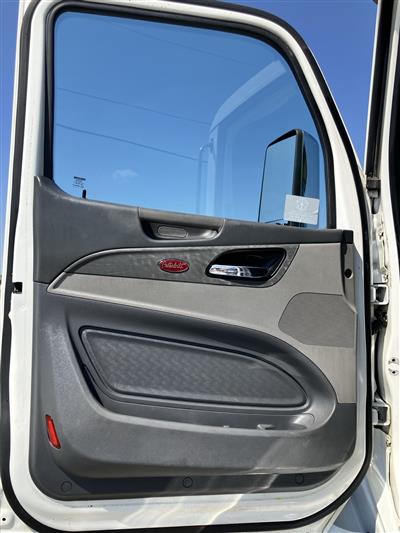 2016 Peterbilt 579