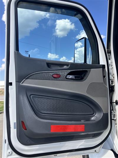 2016 Peterbilt 579