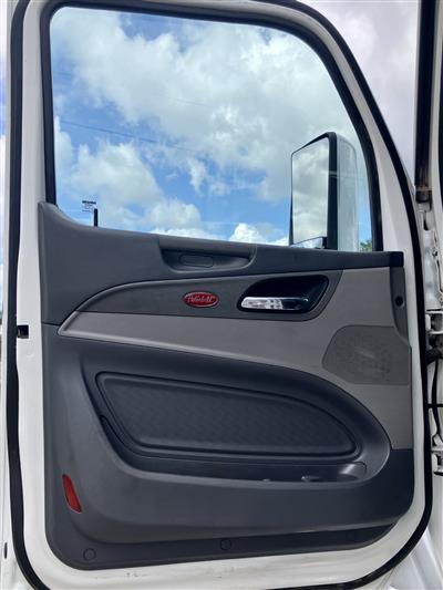 2016 Peterbilt 579