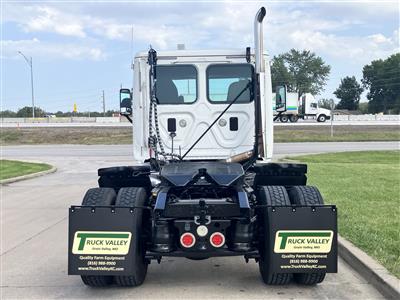 2013 Freightliner Cascadia 113