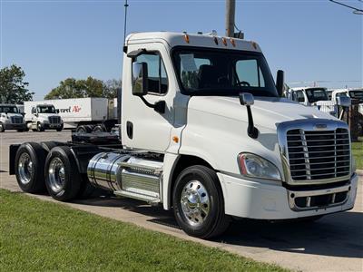 2014 Freightliner Cascadia 125